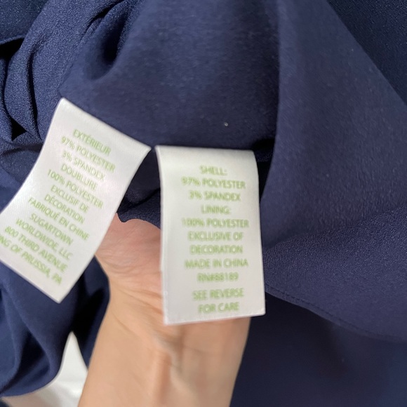 Comfortable & flattering Lily Pulitzer dress w/bell sleeves & embellished neck. - Picture 7 of 7